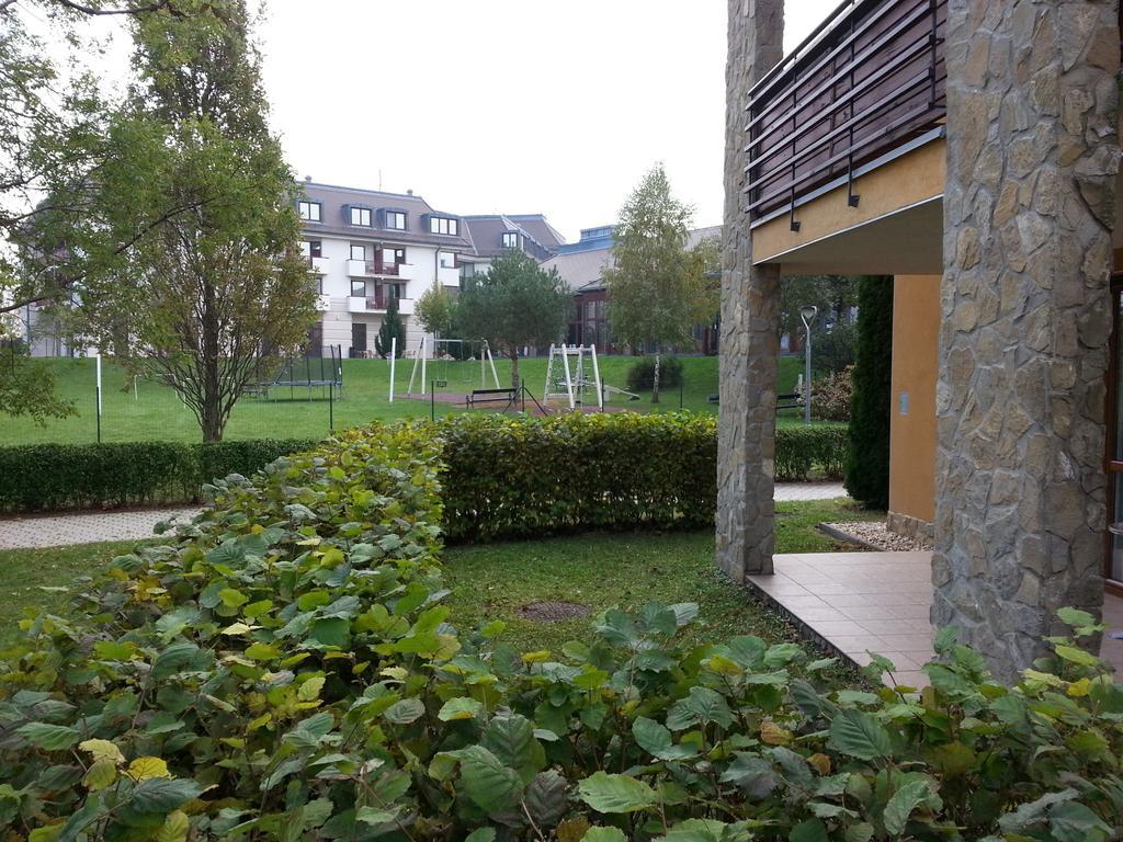Birdland Villapark Golf View Bük Exteriér fotografie